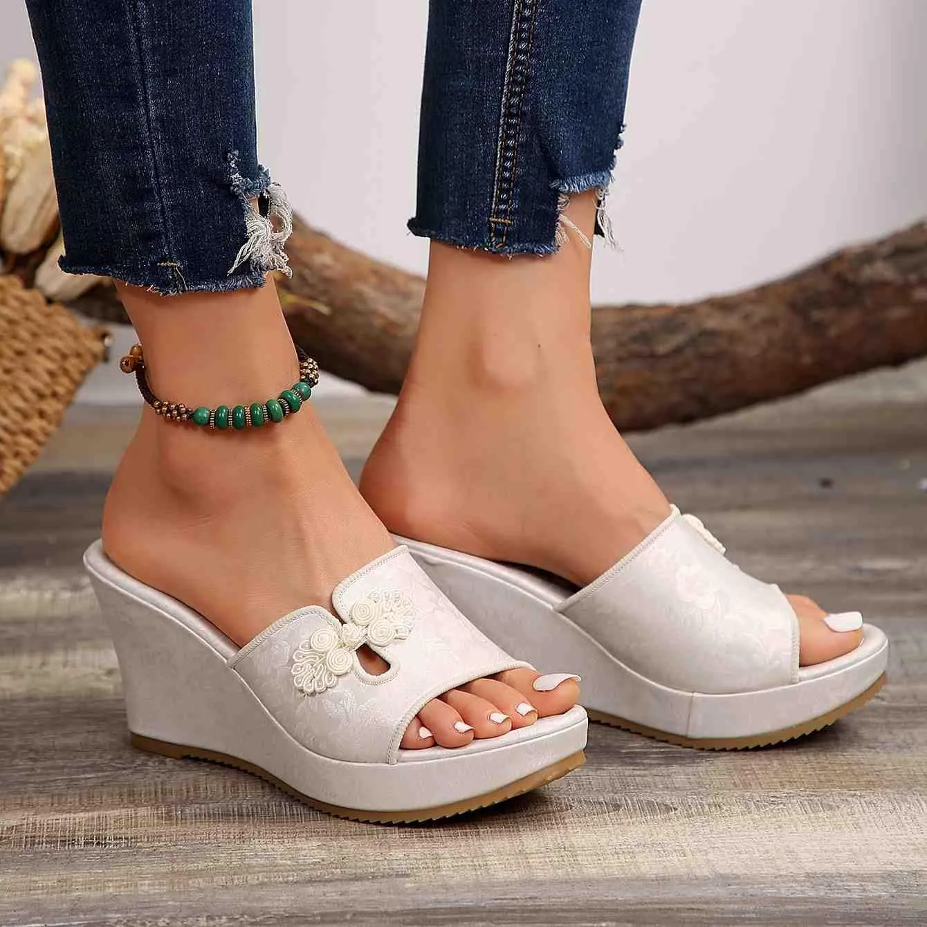 2025 Women's Hollow Out Flower Sandals Slip On Platform Party Sexy Wedge High Heel Heeled Sandals