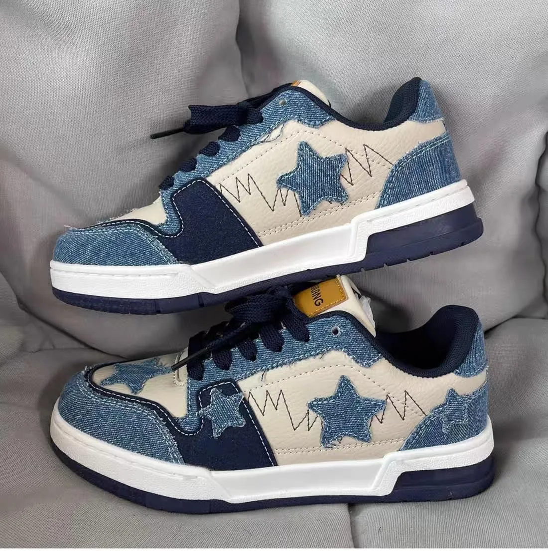 Cute Kawaii Star Shoes Chunky Platform Non Slip Lightweight Kawaii Y2K Pretty Pastel Retro Trendy Training Sneakers for Women Girls Streetwear Skateboarding Casual Everyday Outfits