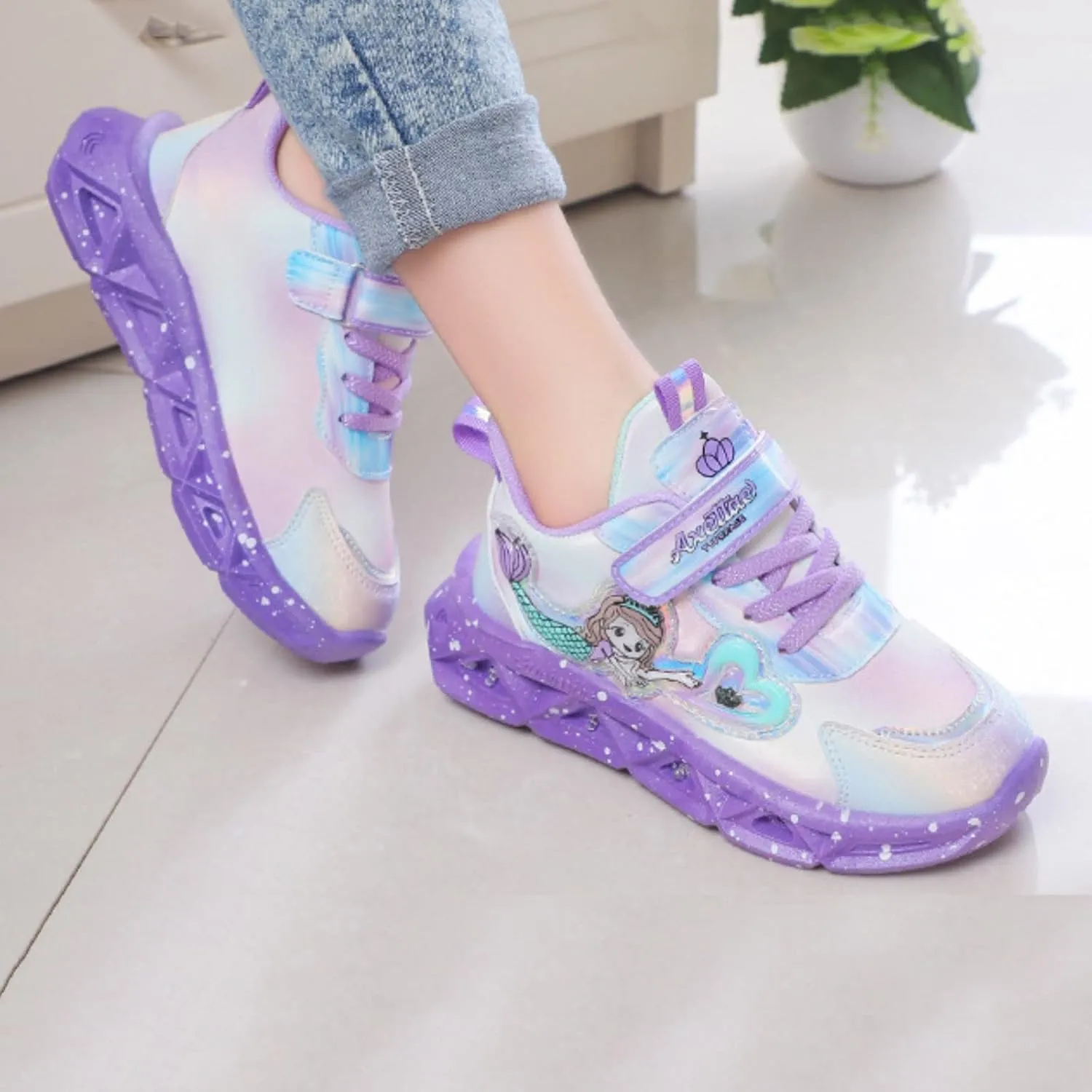 Girls Led Cheer Shoes Princess Light up Sneakers Night White Running Walking Sports Shoes Outdoor Illuminate