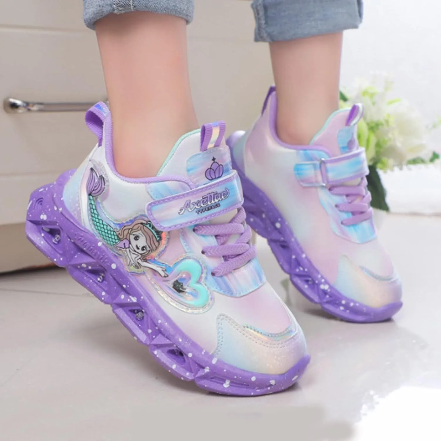 Girls Led Cheer Shoes Princess Light up Sneakers Night White Running Walking Sports Shoes Outdoor Illuminate