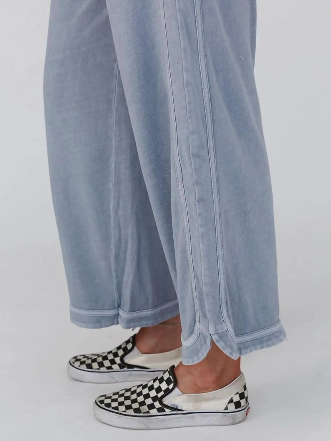 Gnveub Women's Yoga Pants Lightweight Wide Leg Sweatpants High Waisted Drawstring Loose Lounge Pant with Pockets