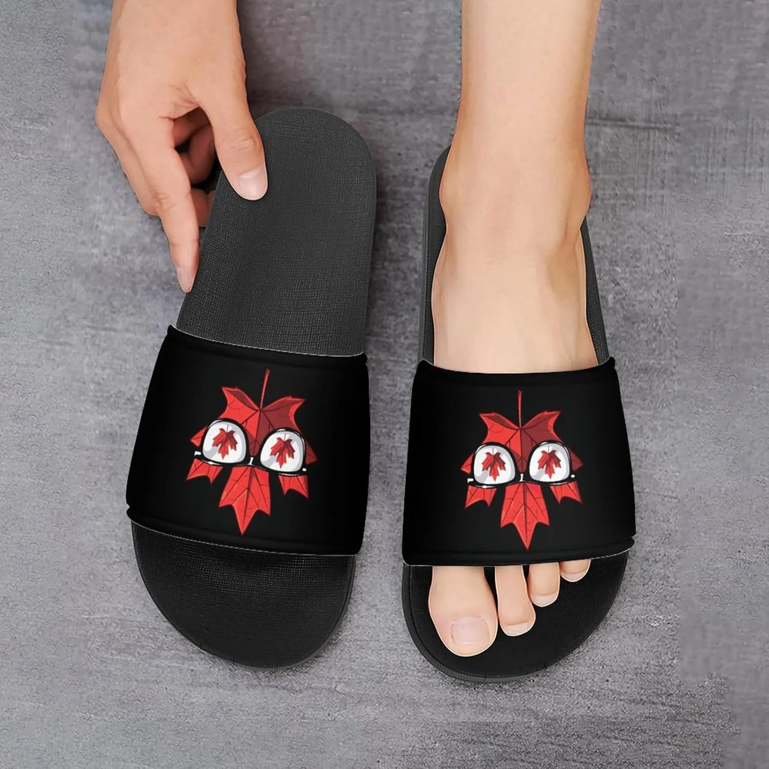 Happy Canada Day Funny Maple Leaf Home Slippers Non-Slip Open Toe PVC Shower Slippers Sandals for Men Women
