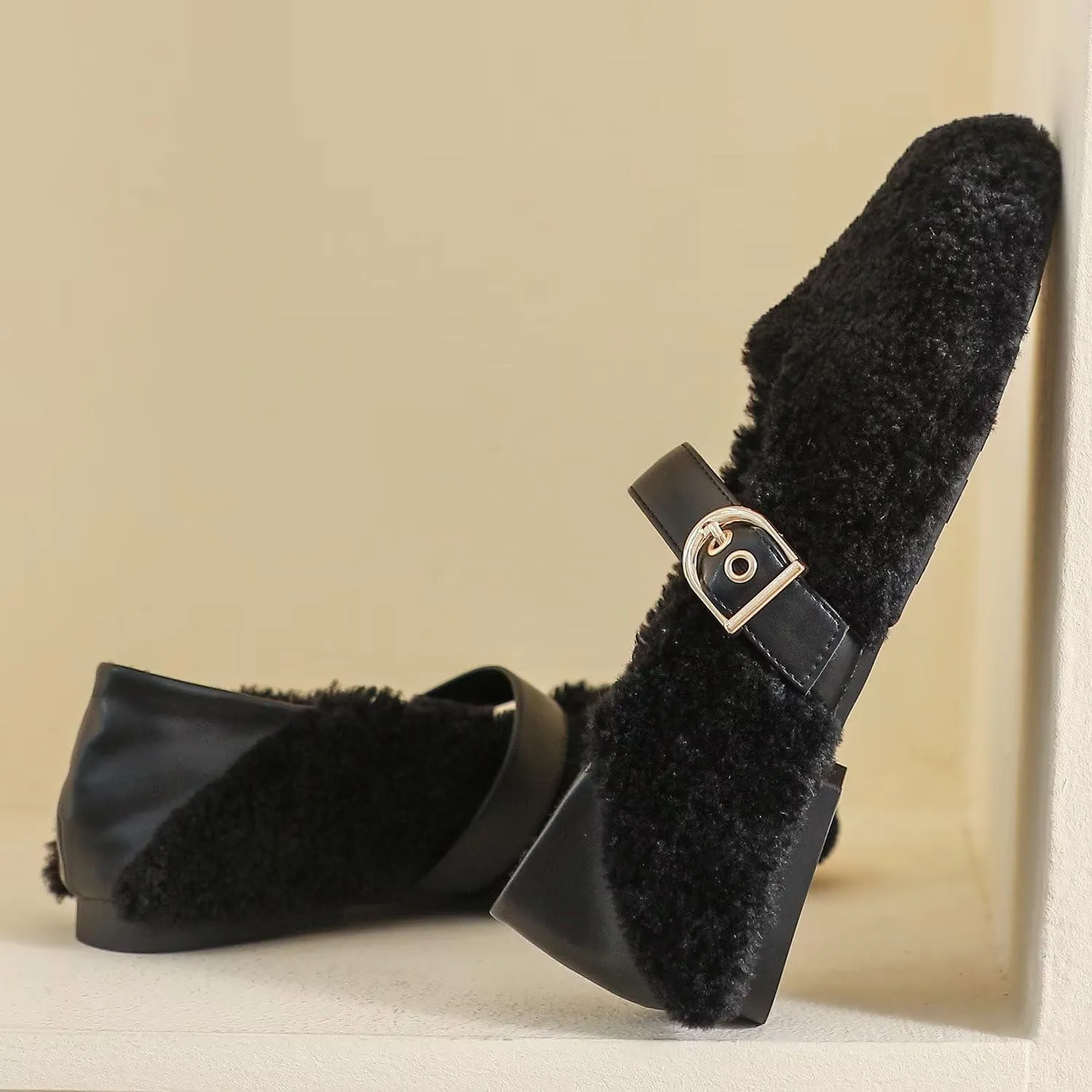 Hee grand Winter Faux Fleece Cozy Flats for Women Fur Lining Warm Fuzzy Soft Flats Anti-Slip Sole Indoor/Outdoor