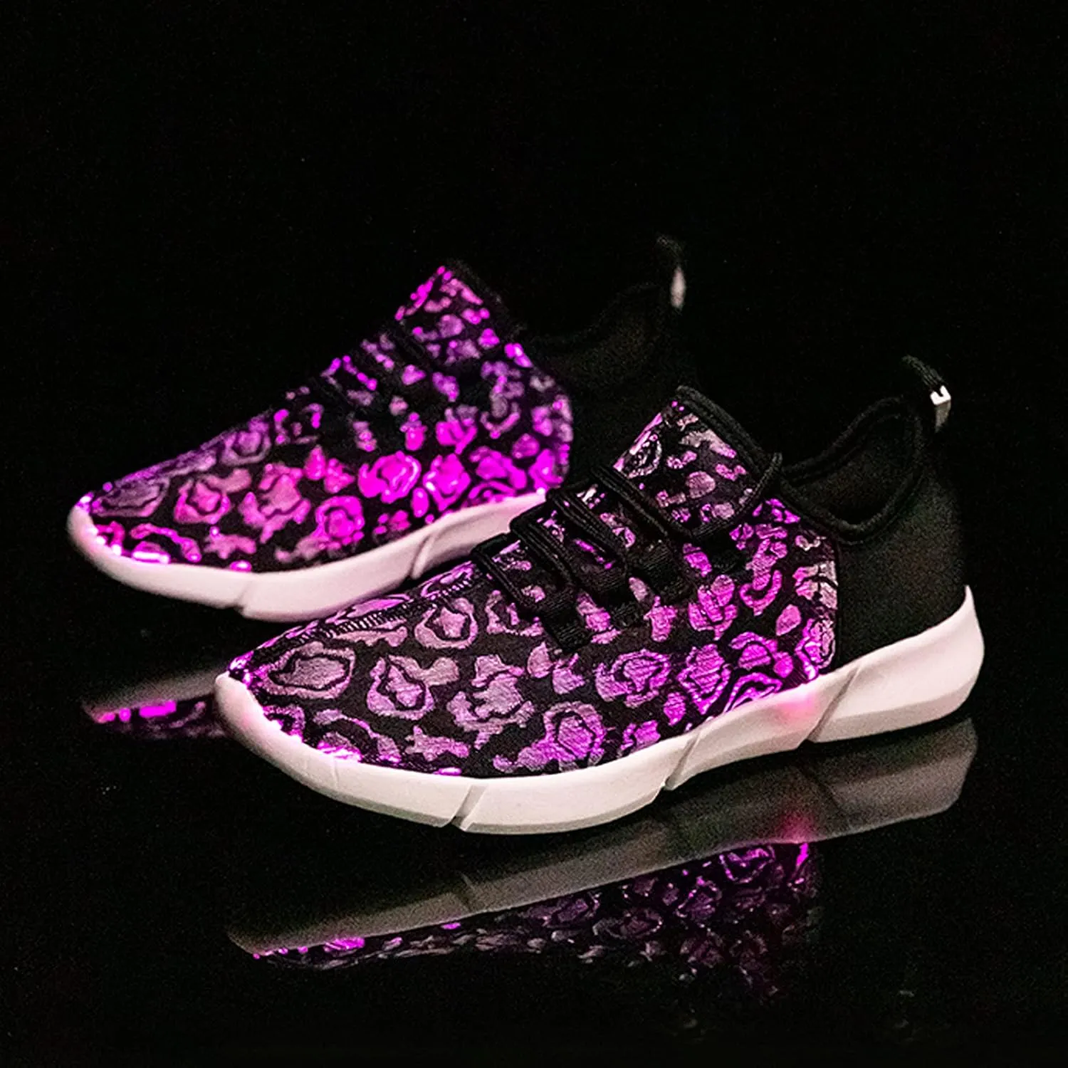 LED Fiber Optic Shoes Light Up Sneakers for Women Men Luminous Trainers Flashing Sneakers for Festivals, Christmas, Halloween, New Year Party with USB Charging, White
