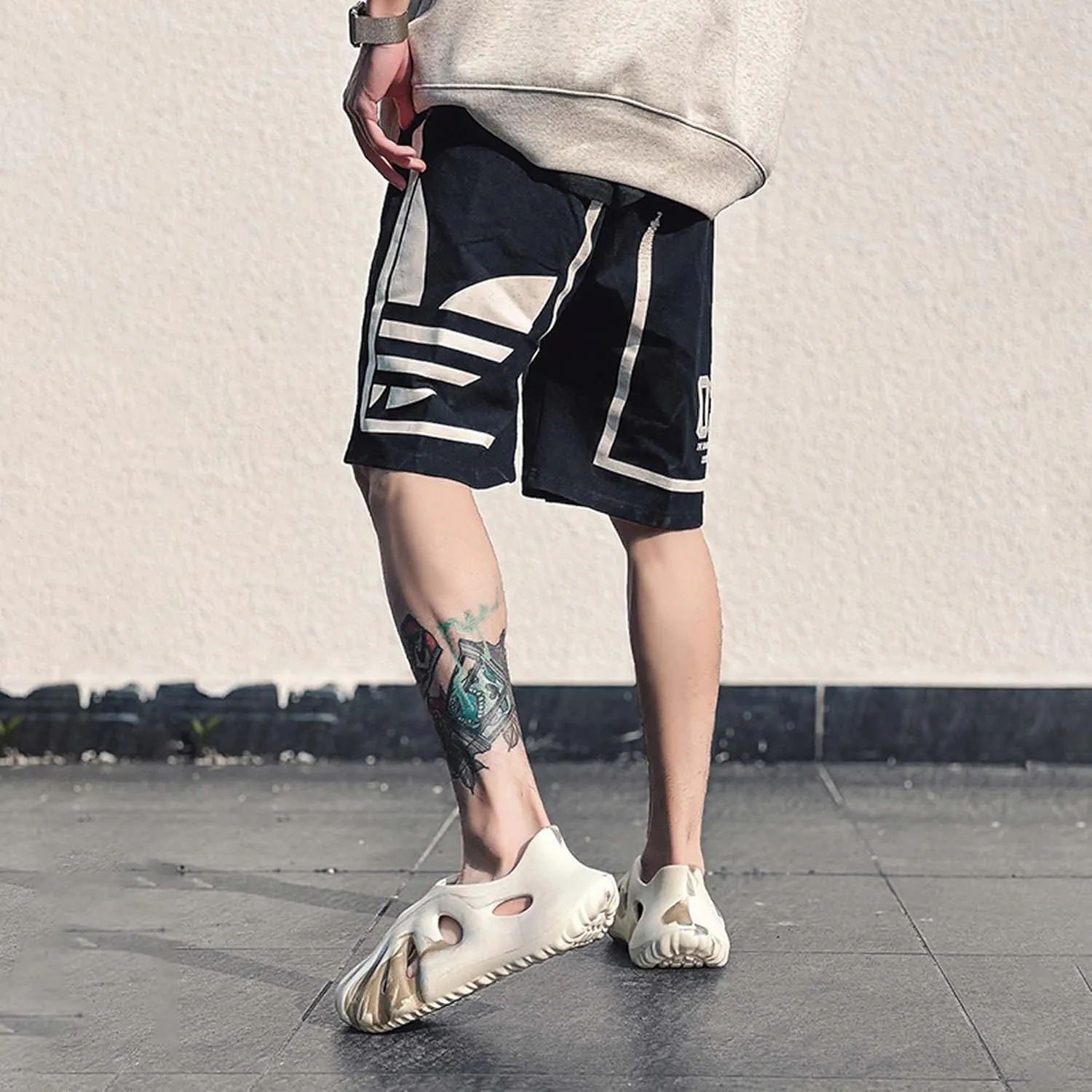 Mens Fashion Garden Clogs,Volcanic Lava Design,EVA Material,Lightweight,Durable,Non-slip,Beach Shoes,Gardening Shoes,Indoor and Outdoor Sandals.