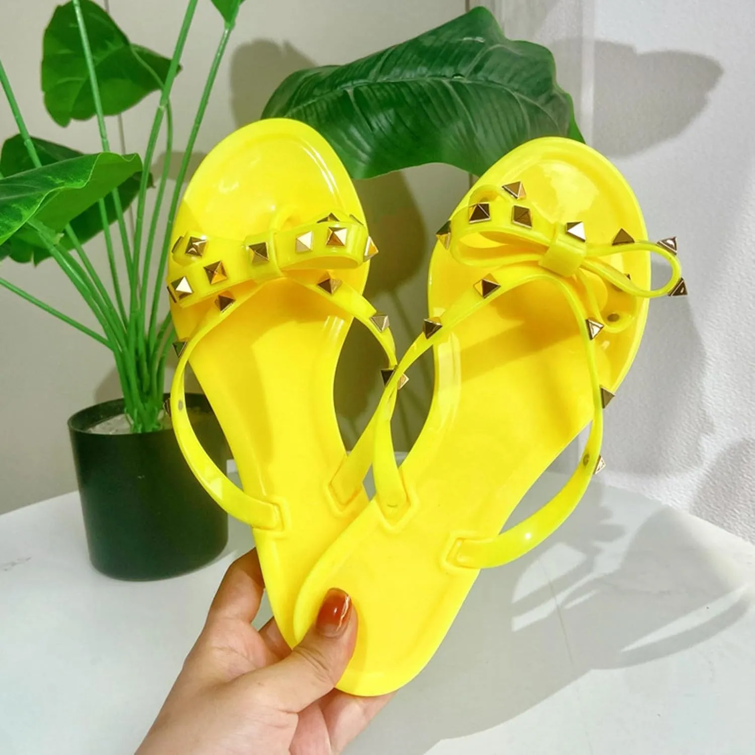 Summer Flat Sandals for Women 2025,Ladies Summer Clip Toe Slip On Slides Bing Bow Clear Rhinestones Sparkly Strap Sandal Comfy Beach Non-Slip Casual Shoe Stylish Shoes for Outdoor Indoor