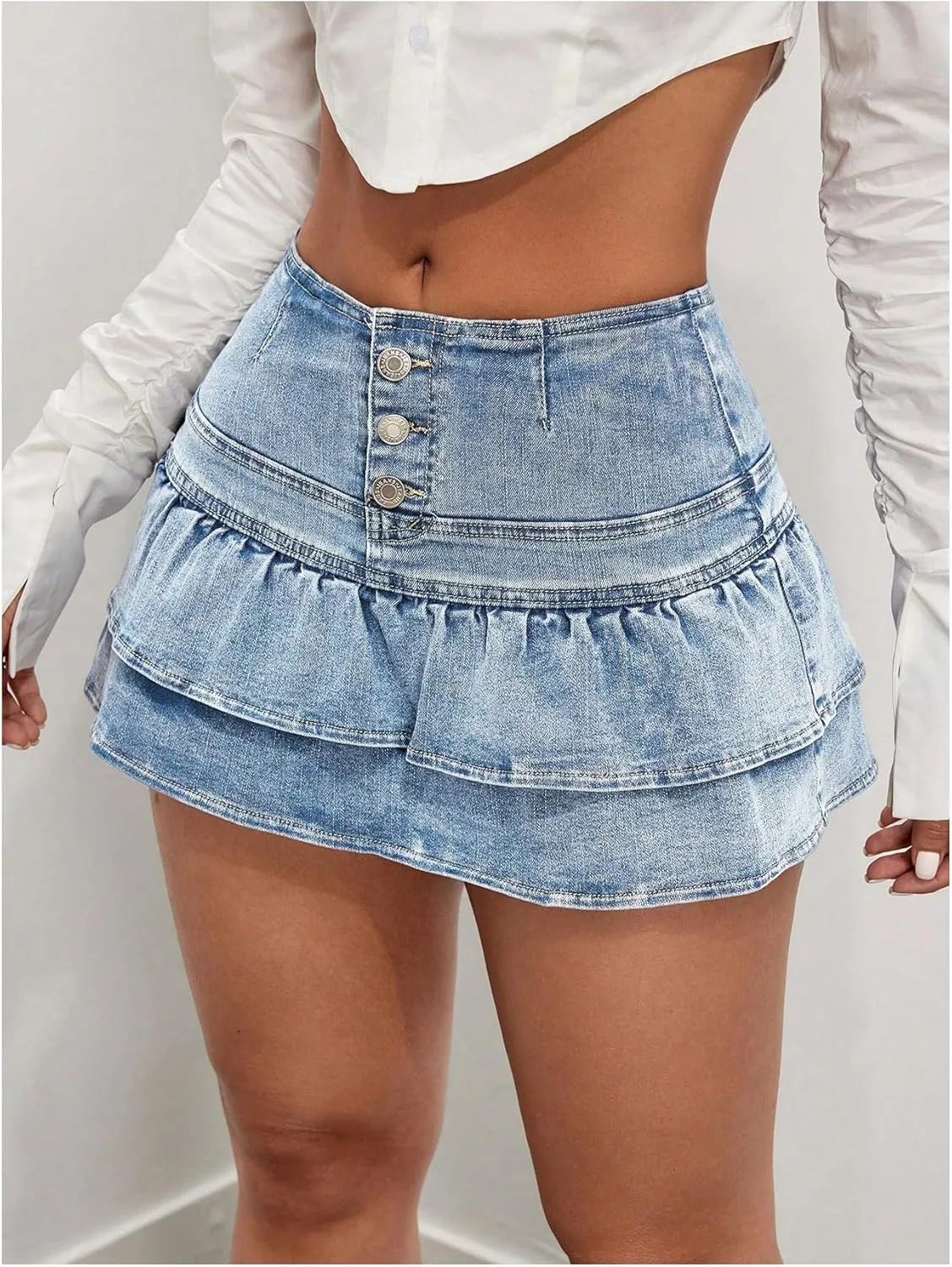 WDIRARA Women's Tiered Layer Ruffle Denim Skorts Y2k Button Front Mini Skirt Shorts