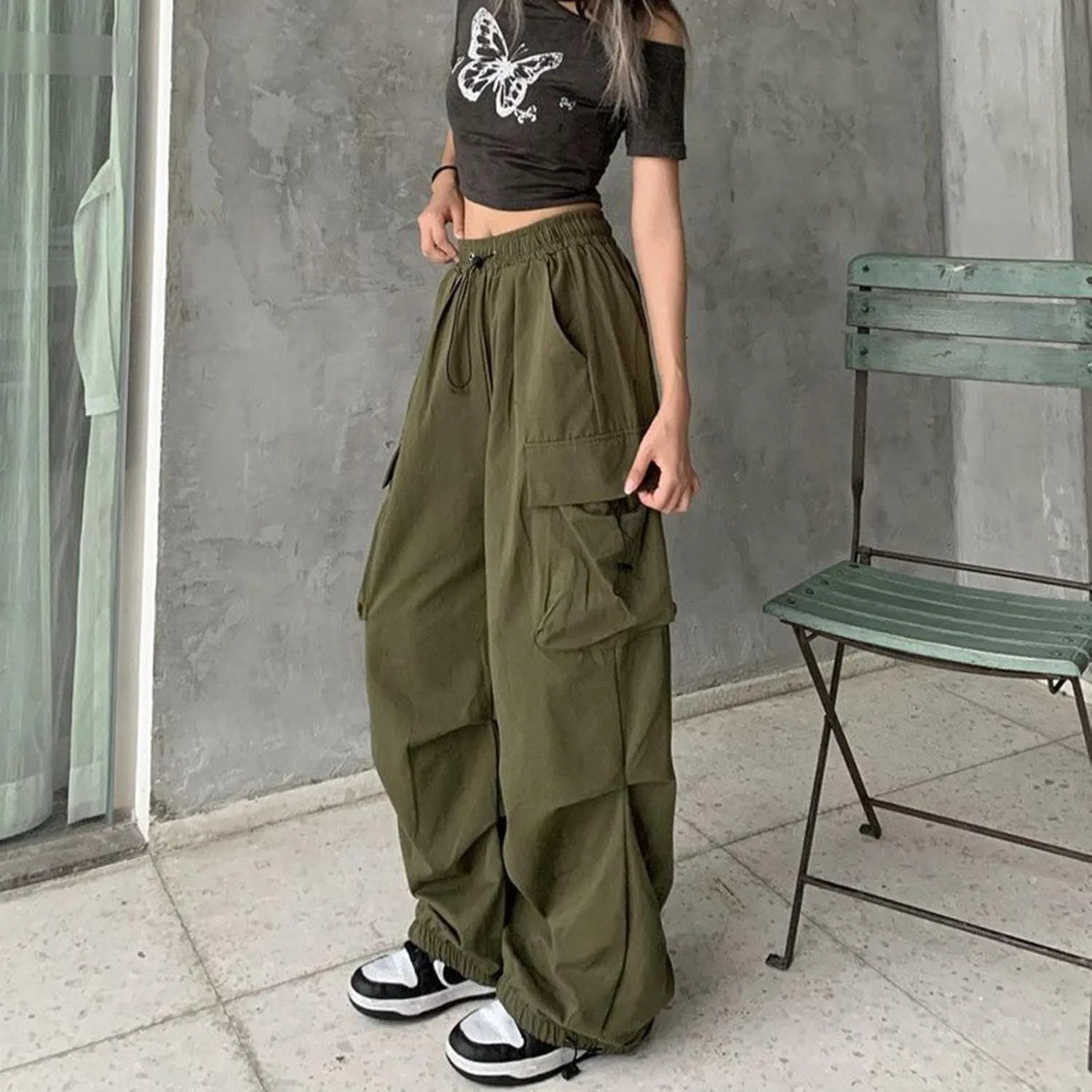 Women Elastic Waist Baggy Cargo Pants Parachute Drawstring Wide Leg Long Pant Unisex Trendy Y2K Pants Hiking Trousers