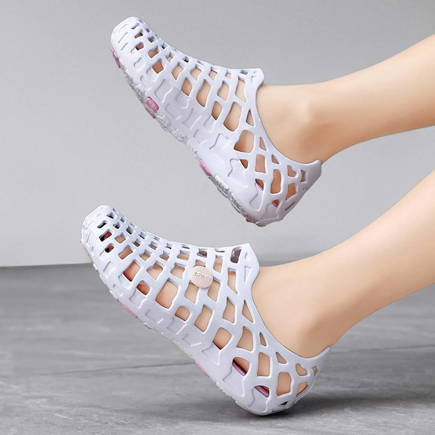 Women Men Fashion Garden Clogs with Arch Support, Vegetable Basket Sandals, EVA Material, Lightweight, Durable, Non-slip, Beach Shoes, Gardening Shoes, Indoor and Outdoor Sandals.